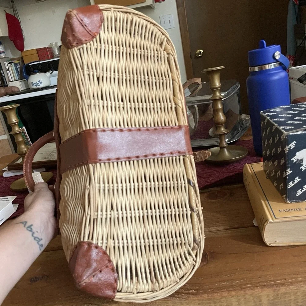 Vtg Wicker and Leather Creel Basket W/Pouch Made in British Hong Kong